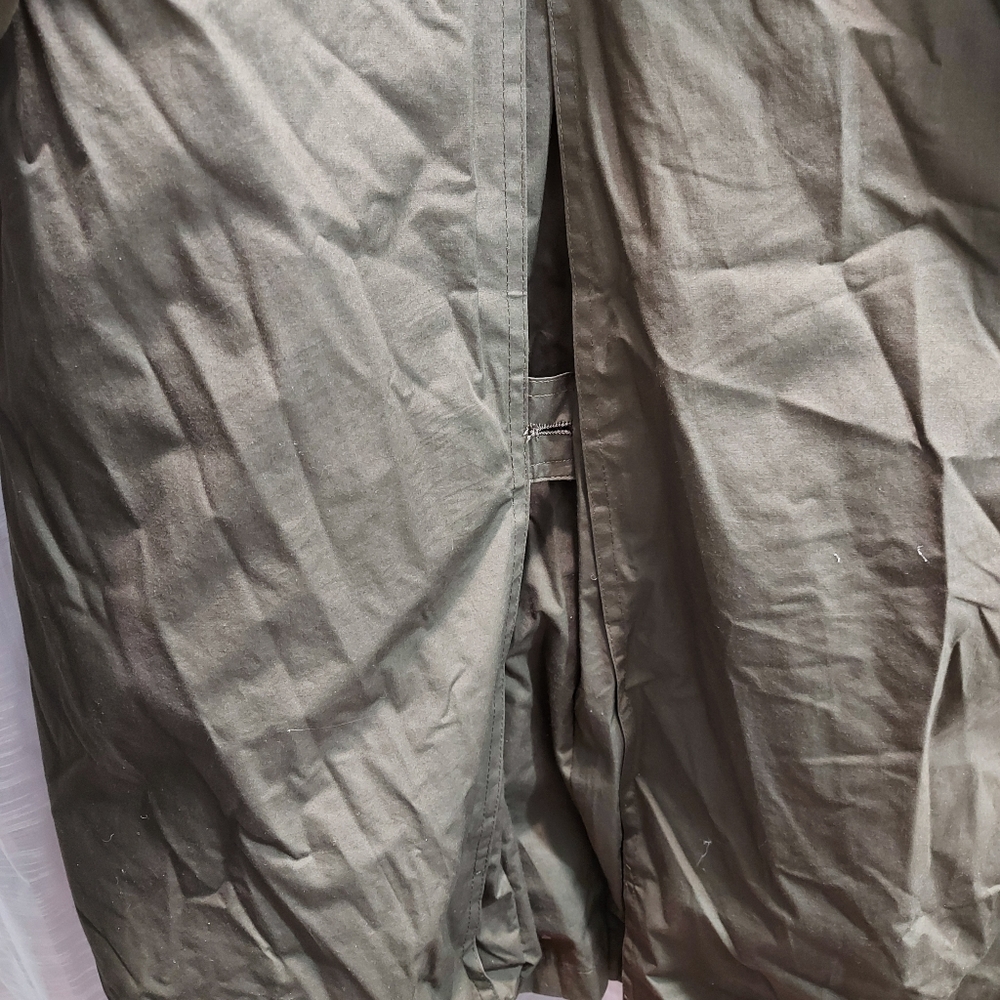 4/$60 🥳 London Fog olive coat with lining Size 44 - Picture 3 of 13